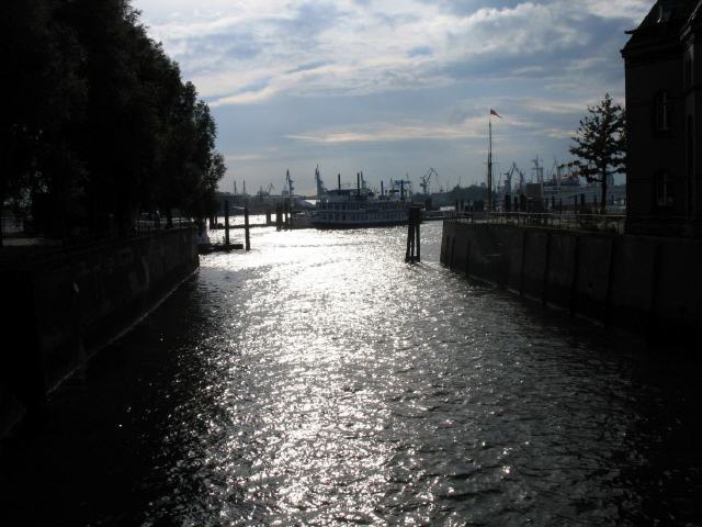 Gegenlicht am Hafen